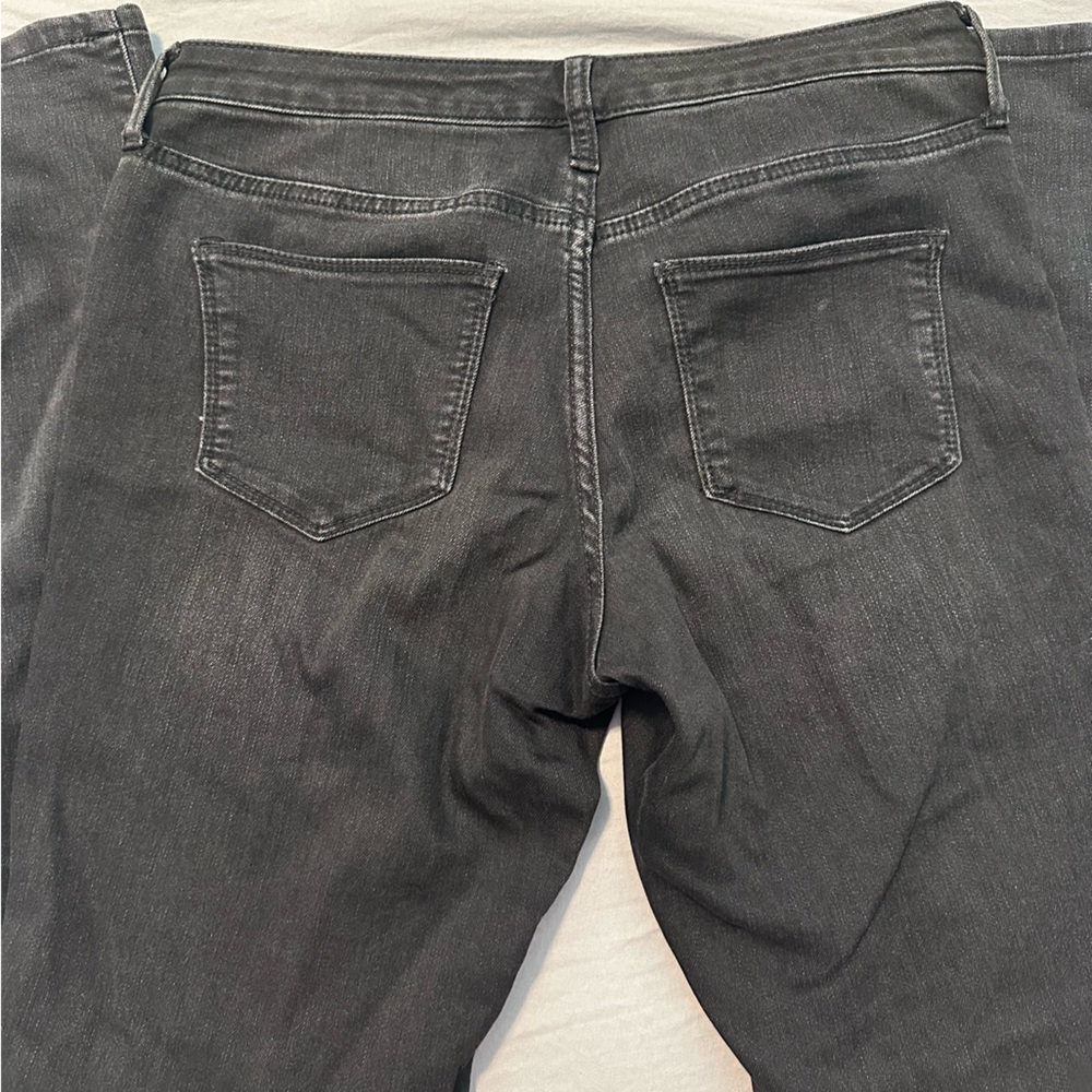 Universal Thread Black High Rise Jeans - Picture 4 of 4